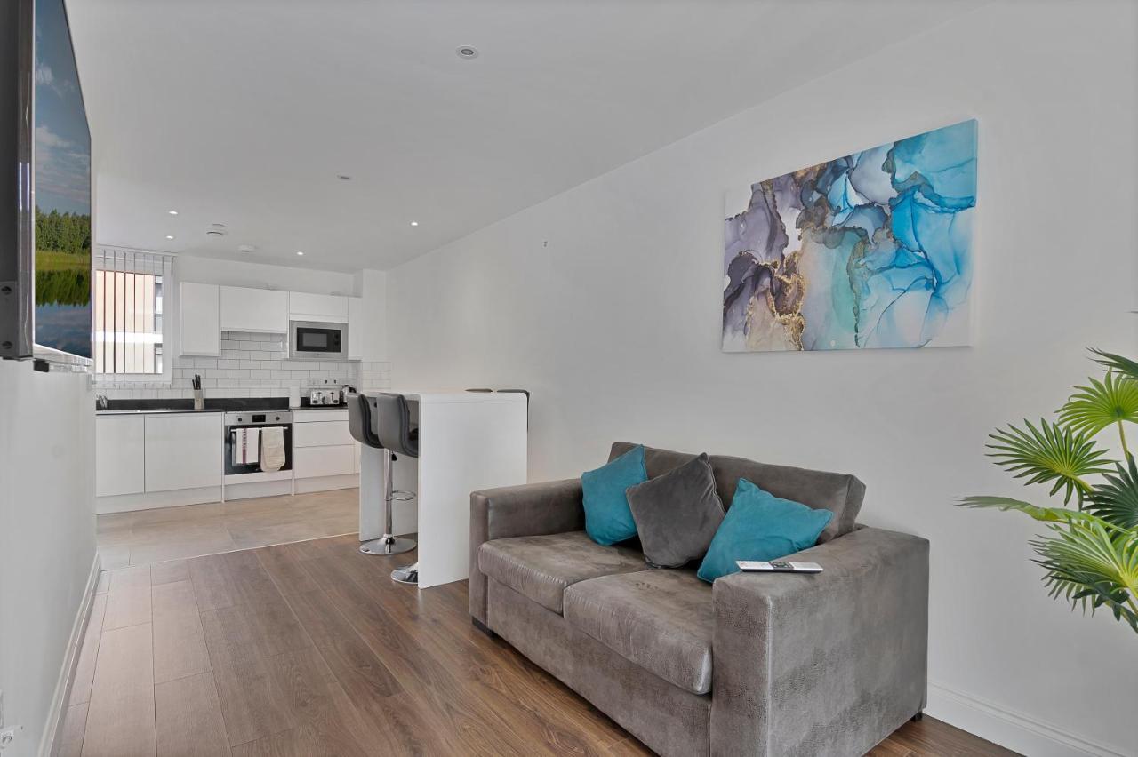 Spacious, Bright & Modern 1 & 2 Bed Apartments At Sligo House - Central Watford Γουάτφορντ Εξωτερικό φωτογραφία