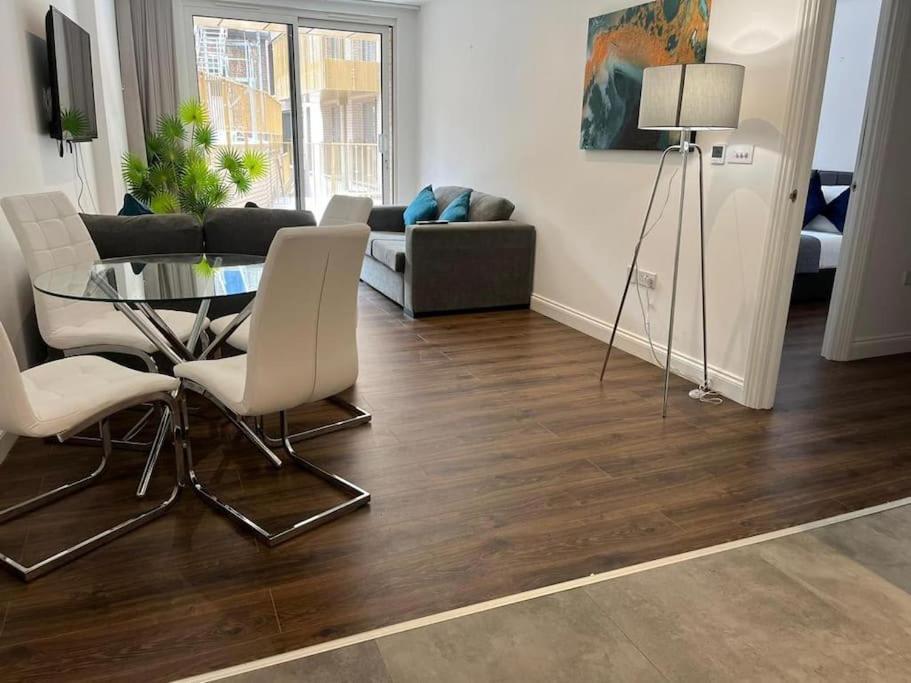 Spacious, Bright & Modern 1 & 2 Bed Apartments At Sligo House - Central Watford Γουάτφορντ Εξωτερικό φωτογραφία