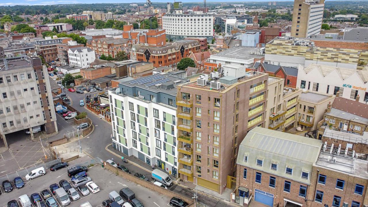 Spacious, Bright & Modern 1 & 2 Bed Apartments At Sligo House - Central Watford Γουάτφορντ Εξωτερικό φωτογραφία