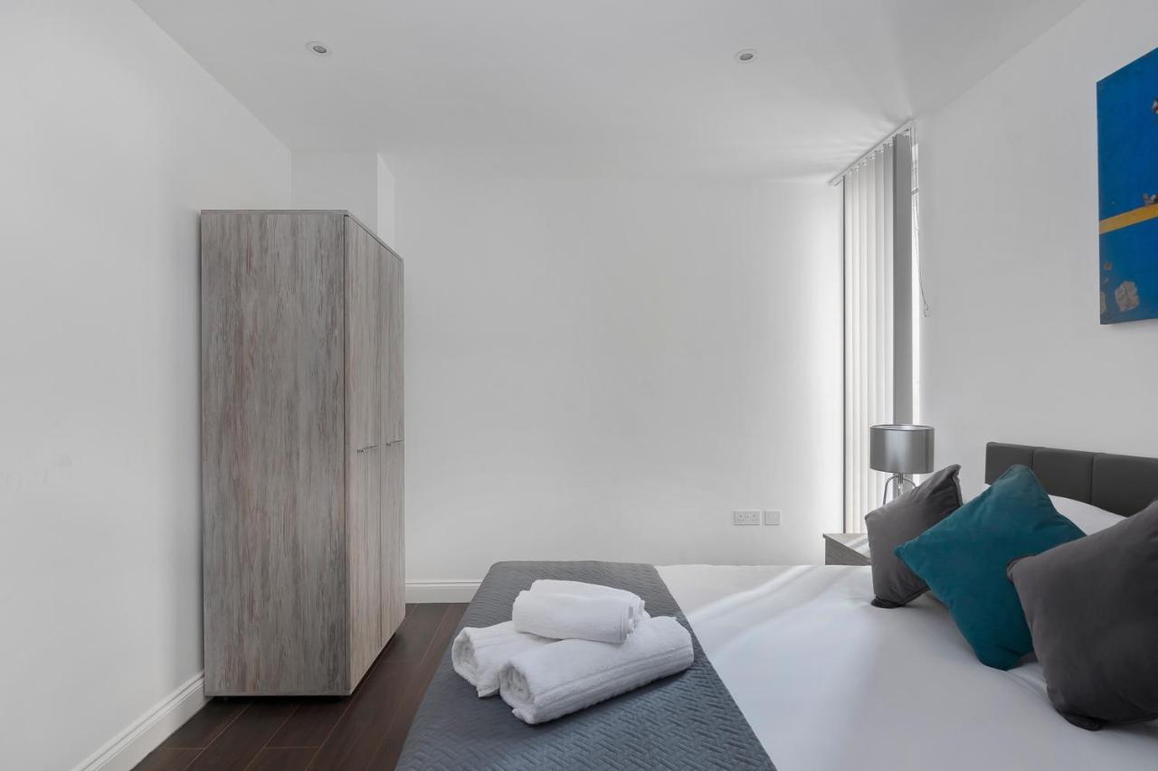 Spacious, Bright & Modern 1 & 2 Bed Apartments At Sligo House - Central Watford Γουάτφορντ Εξωτερικό φωτογραφία