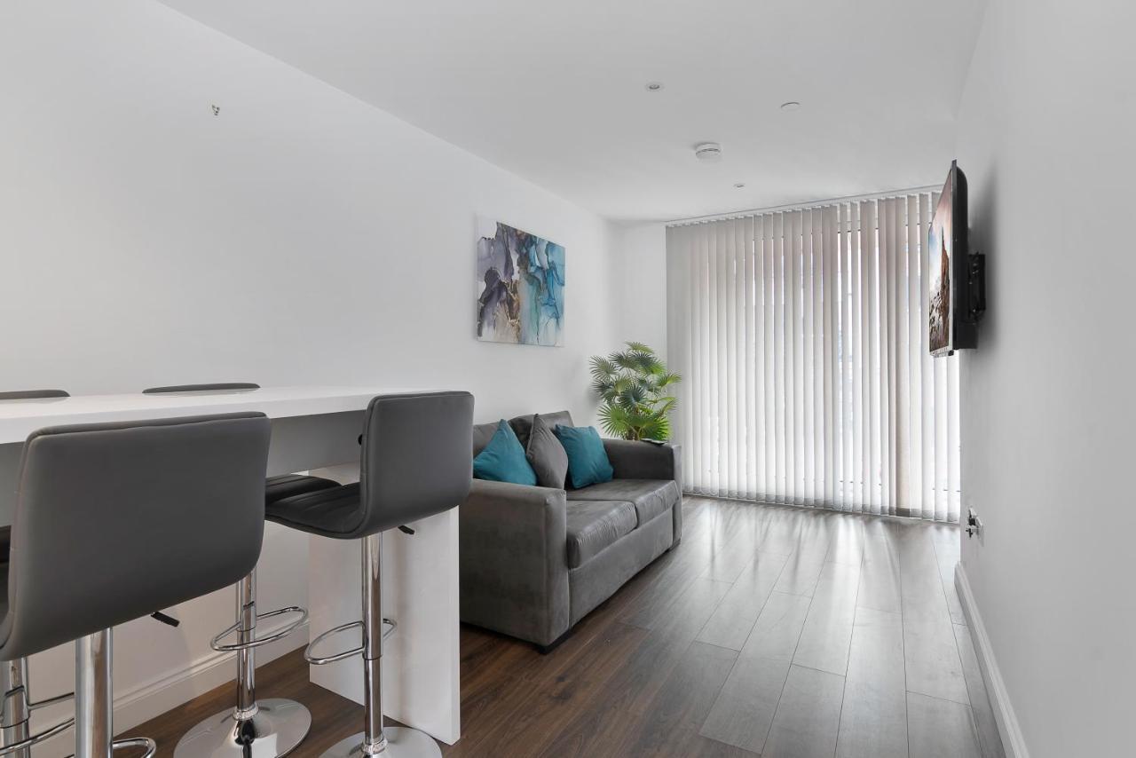 Spacious, Bright & Modern 1 & 2 Bed Apartments At Sligo House - Central Watford Γουάτφορντ Εξωτερικό φωτογραφία